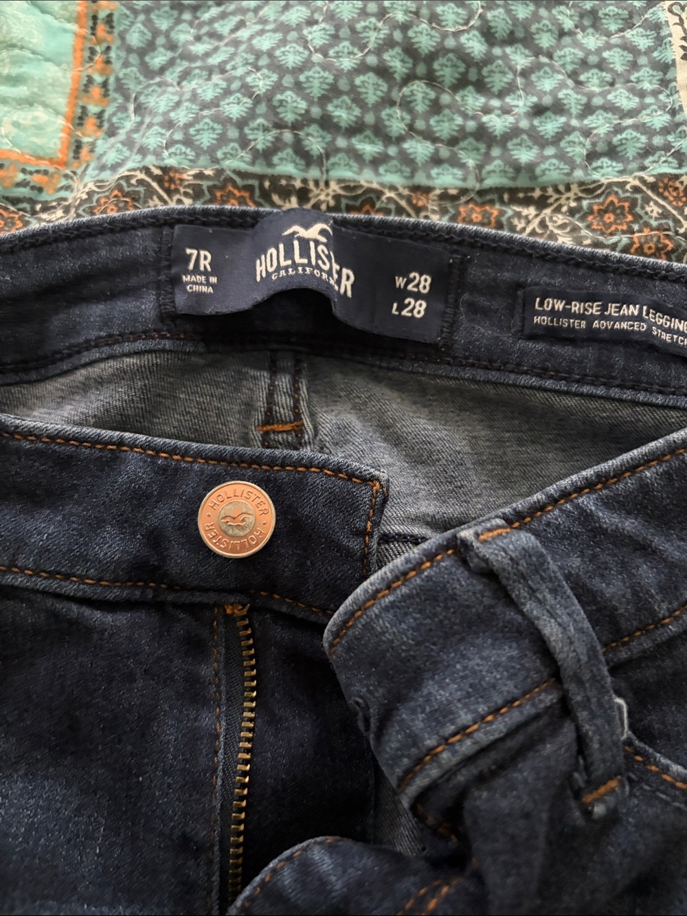 Hollister Women's Dark Indigo Low-Rise Jeggings